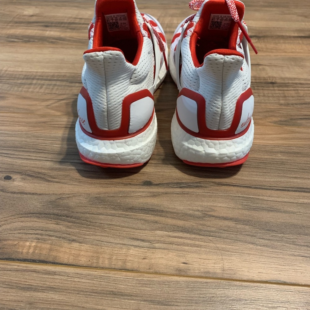 adidas Women’s White and Red Ultra Boost Heart Accent Sneakers - Picture 5 of 7